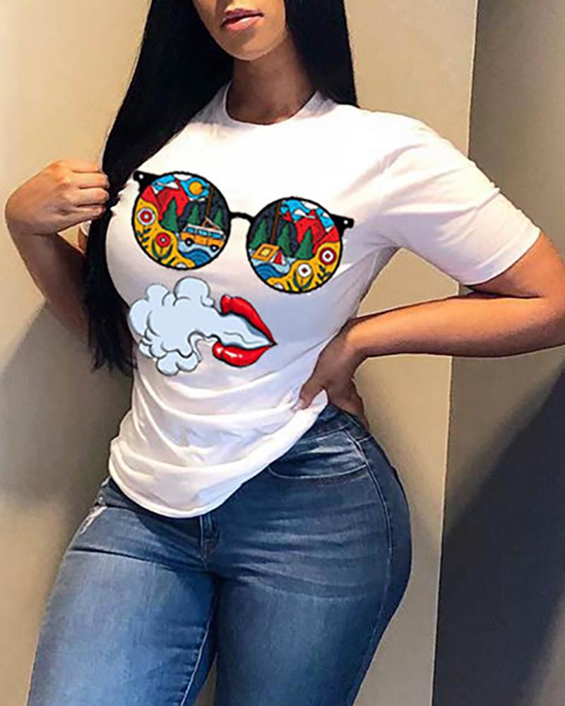 

Lip Landscape Print Short Sleeve Casual T-shirt, White