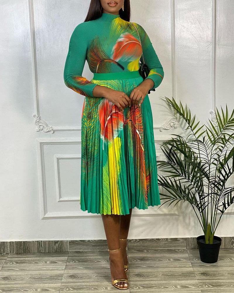 

Tropical Print Long Sleeve Top & Pleated Skirt Set, Green