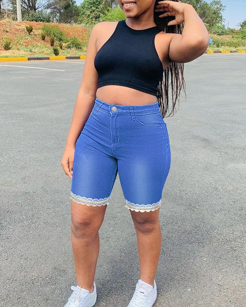 

Contrast Lace Zipper Fly Denim Shorts, Blue