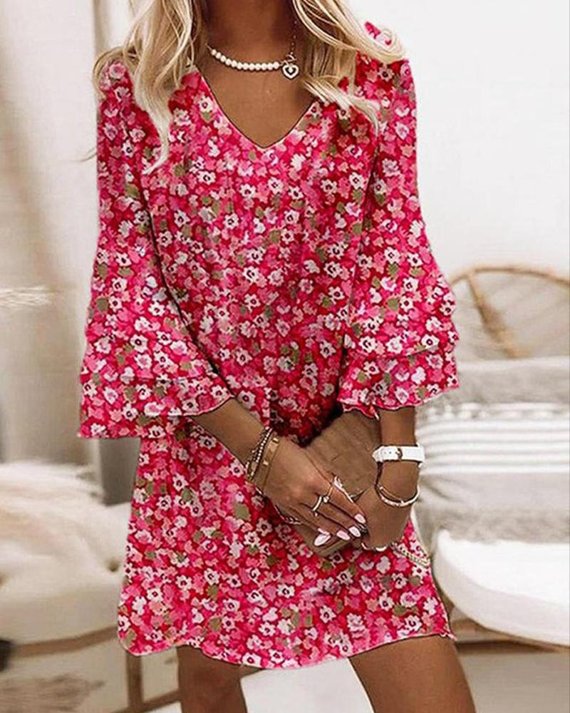 

Ditsy Floral Print Ruffle Hem Dress, Pink