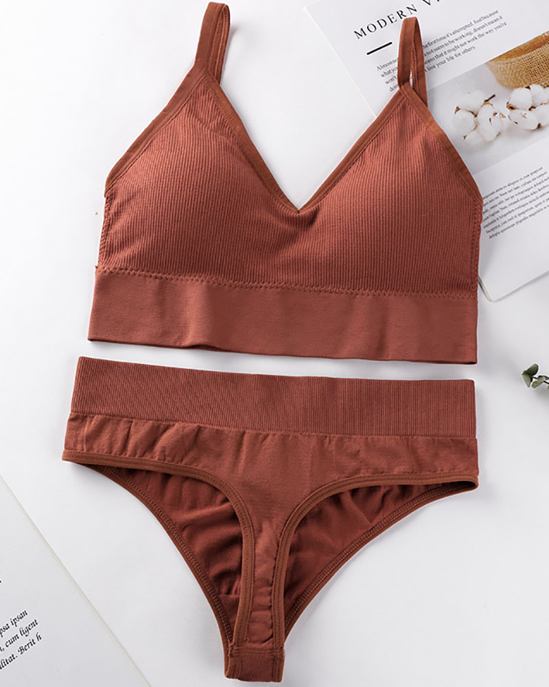 

V-Neck Sleeveless Seamless Bra Set, Dark red