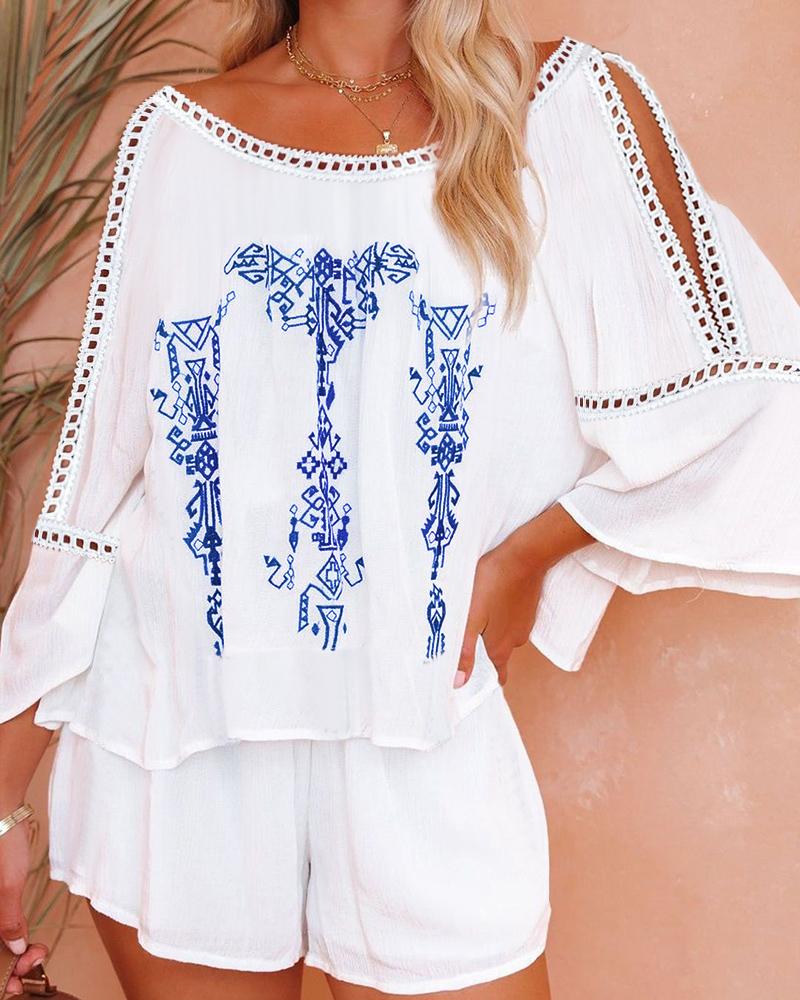 

Tribal Print Contrast Lace Bell Sleeve Top & Shorts Set, White