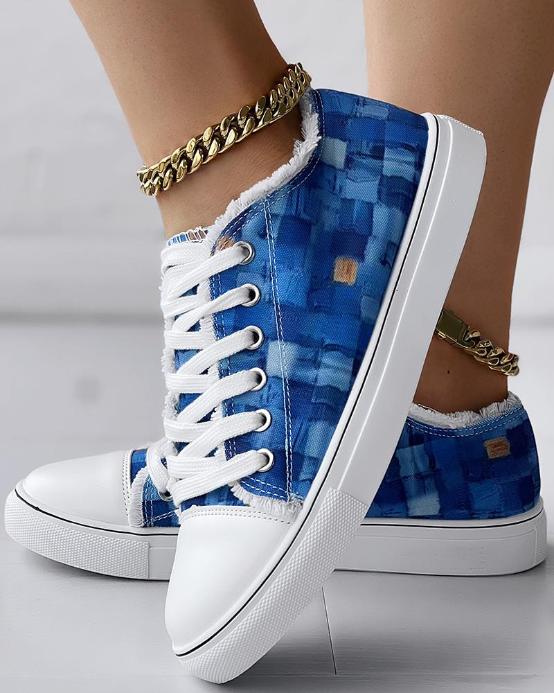 

Denim Look Print Raw Hem Eyelet Lace-up Sneakers, Blue