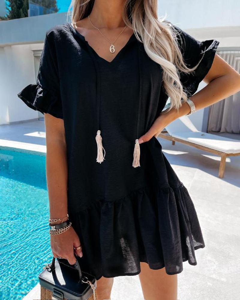 

Tassel Decor Ruffle Hem Casual Swing Dress, Black