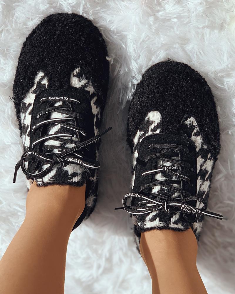 

Lace-up Houndstooth Pattern Fluffy Sneaker, Black