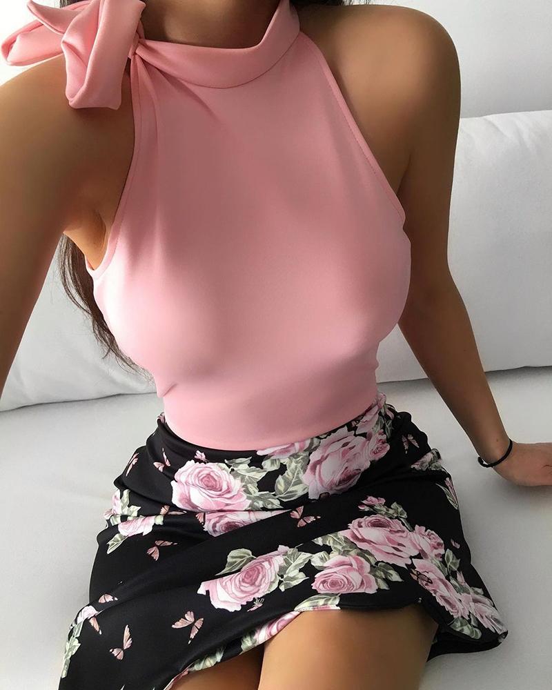 

Tie Neck Plain Sleeveless Top & Floral Print Skirt Set, Pink