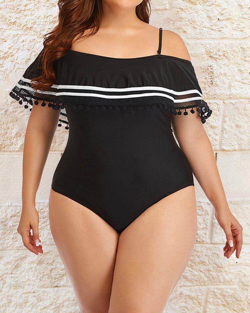 

Plus Size Cold Shoulder Ruffle Hem One-Piece Swimsuit, Black