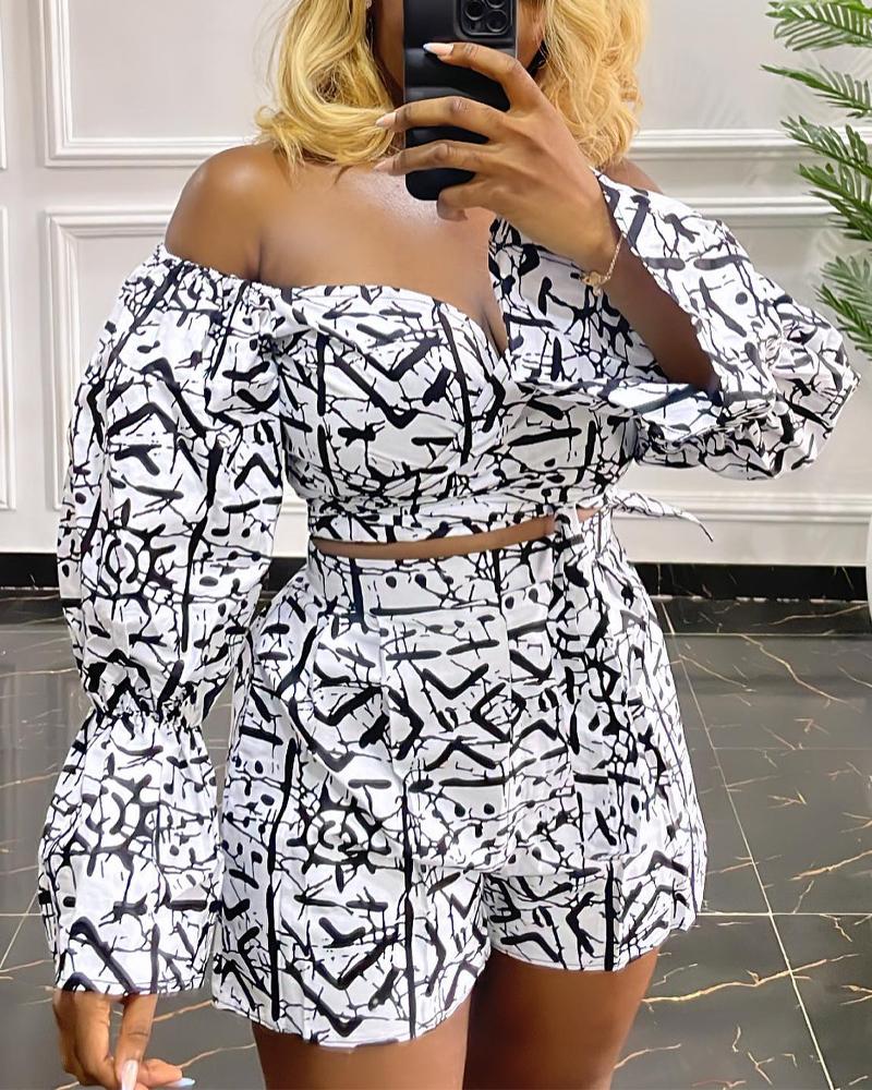 

Abstract Print Off Shoulder Crop Top & Shorts Set, White