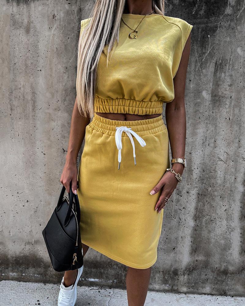

Sleeveless Crop Top & Drawstring Skirt Set, Yellow