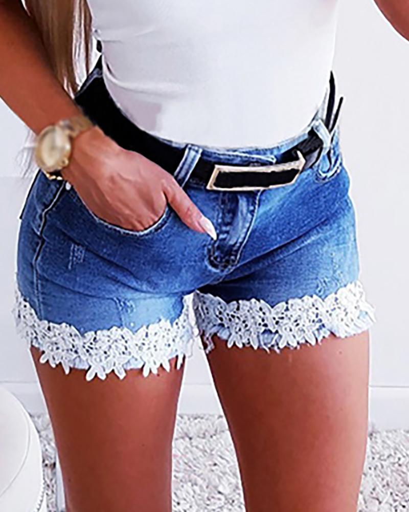 

Crochet Lace Pockets Denim Shorts, Blue