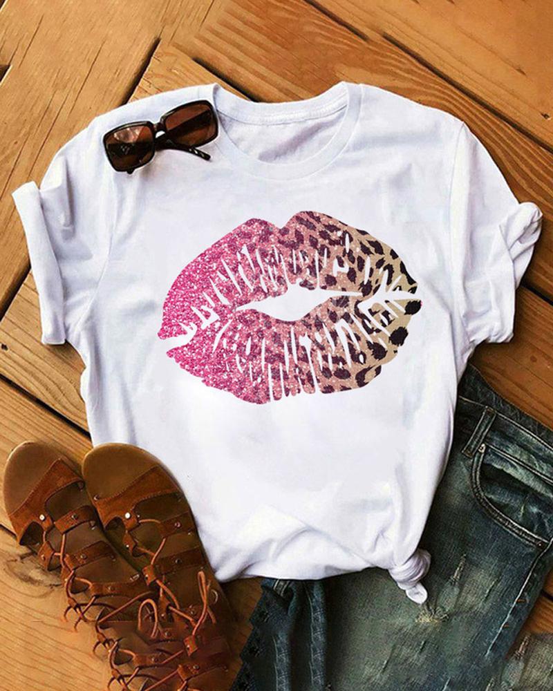 

Plus Size Valentine's Day Leopard Lip Print Casual T-shirt, White