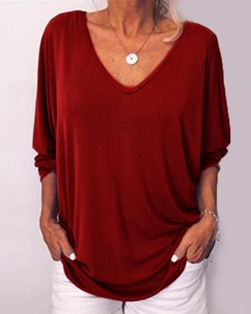 

Plus Size Button Decor V-Neck Top, Wine red