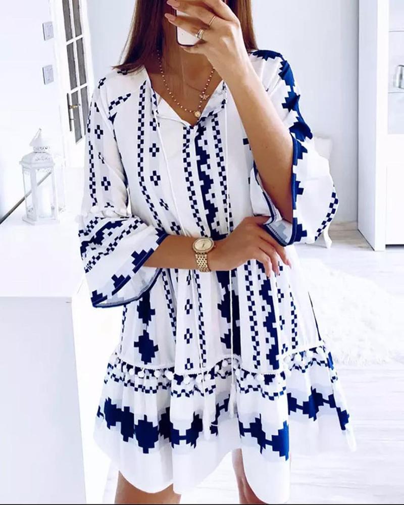 

Tribal Print Tassel Pom Pom Decor Dress, Blue