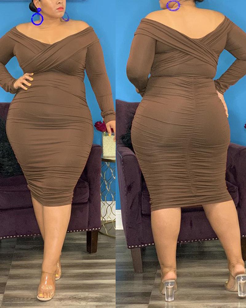 

Plus Size Long Sleeve Crisscross Ruched Bodycon Dress, Brown