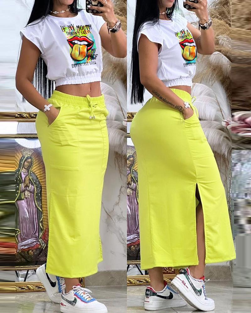 

Slogan Lip Print Cap Sleeve T-shirt & Slit Drawstring Skirt Set, Yellow