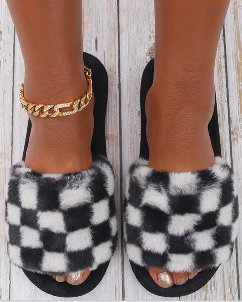 

Fuzzy Plaid Pattern Slippers, Black