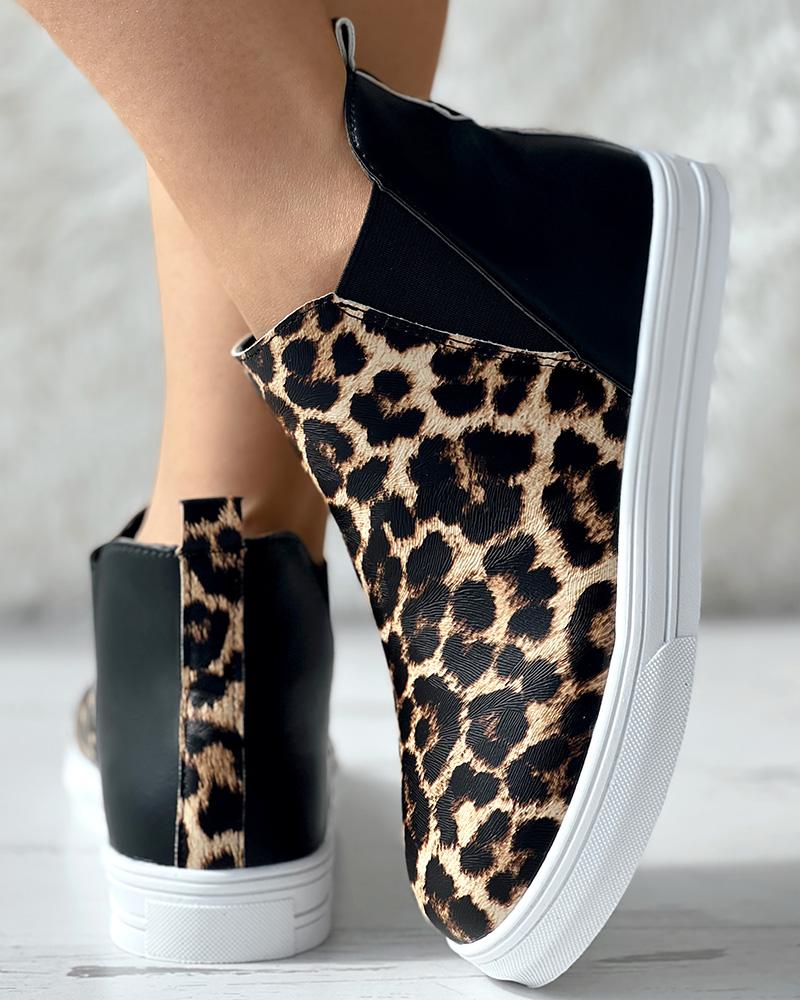 

Animal Print Round Toe Ankle Boots, Leopard