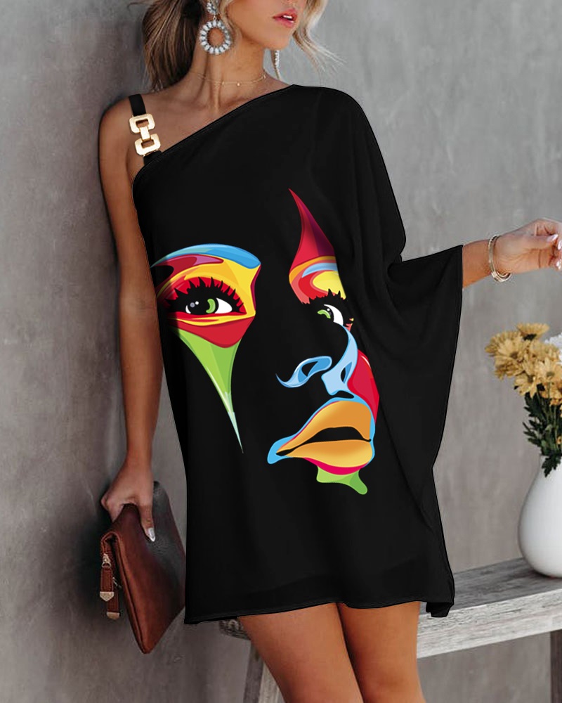 

Batwing Sleeve Chain Decor Figure Print Casual Dress, Black
