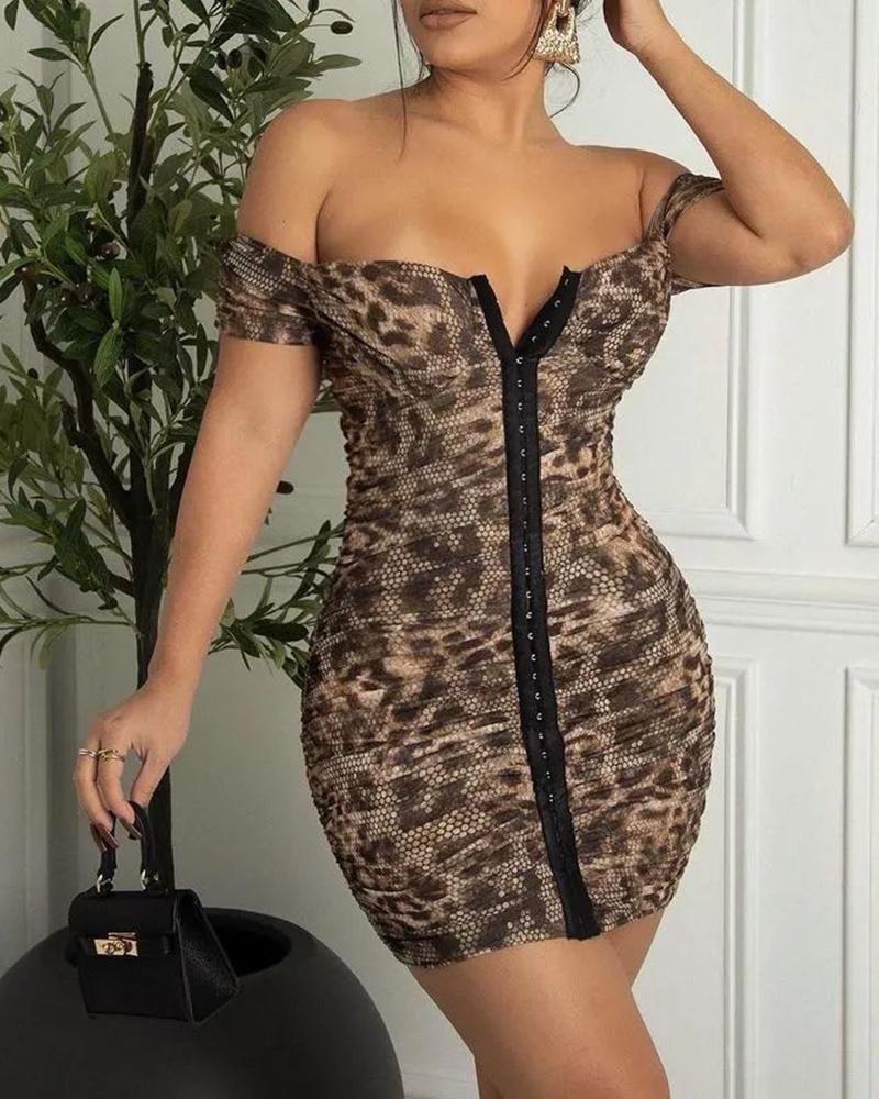 

Leopard Print Off Shoulder Hook Front Bodycon Dress, Brown