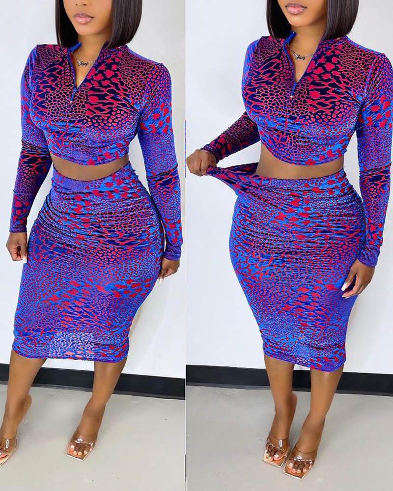 

Snakeskin Print Velvet Zip Front Crop Top & Skirt Set, Blue