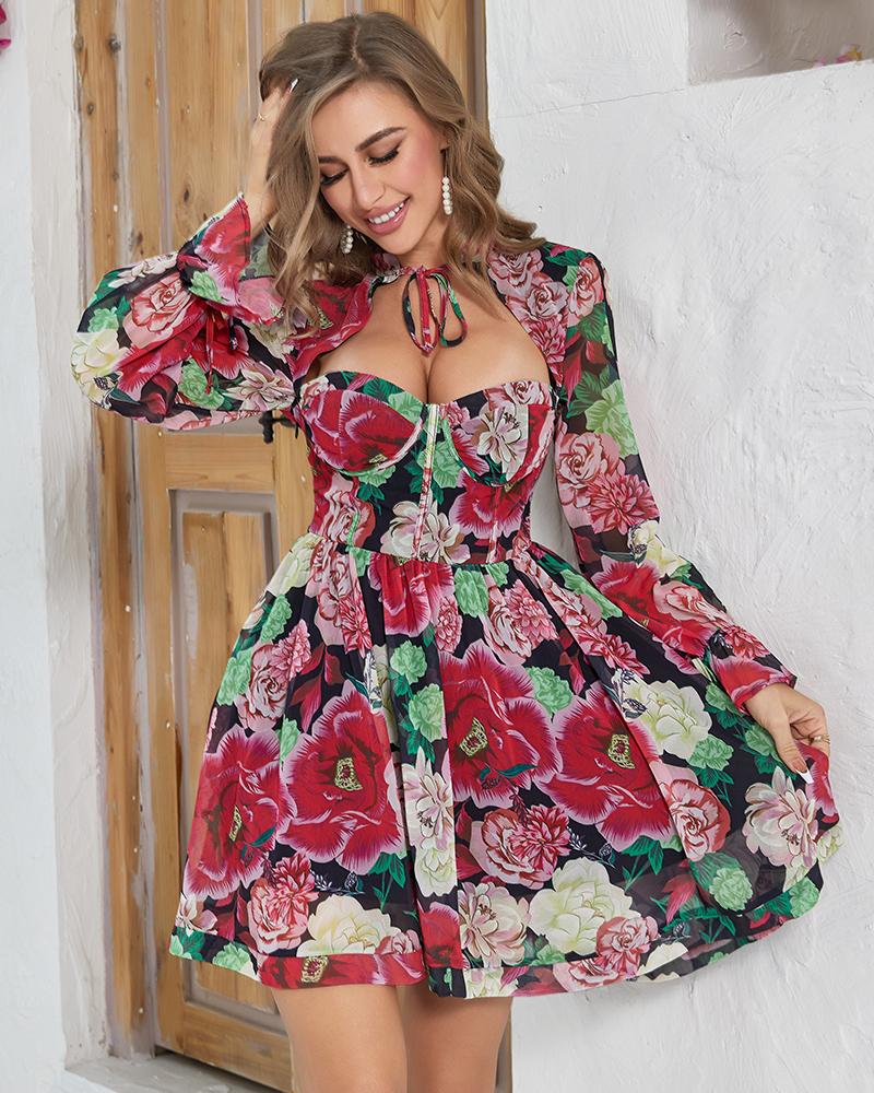 

Floral Print Cutout Front Tied Detail Dress, Multicolor