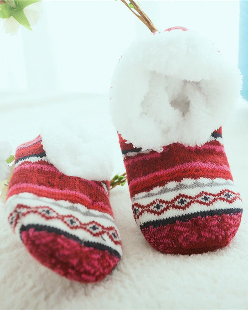 

1Pair Christmas Snowflake Aztec Geometric Pattern Non-Slip Fuzzy Thermal Socks, Dark red