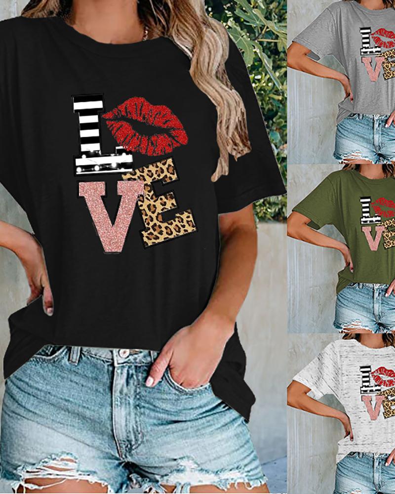 

Valentine' Day Striped Letter Lip Cheetah Print O-Neck T-shirt, Black