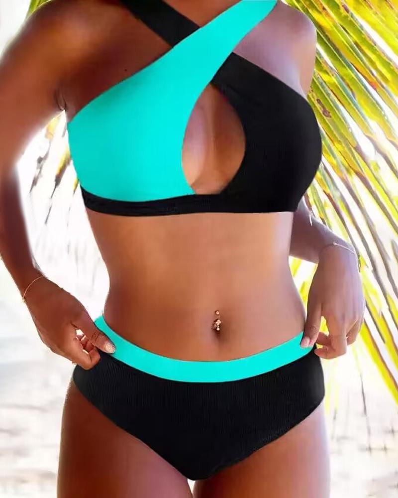 

Colorblock Crisscross Hollow Out Bikini Set, Green