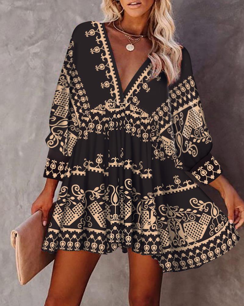 

Tribal Print Lantern Sleeve Swing Dress, Black