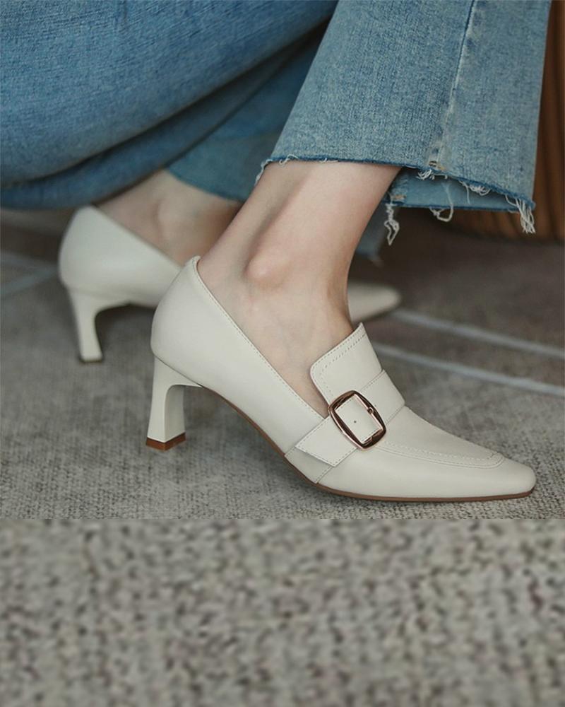 

Pointed Toe Buckled Chunky Heels, White