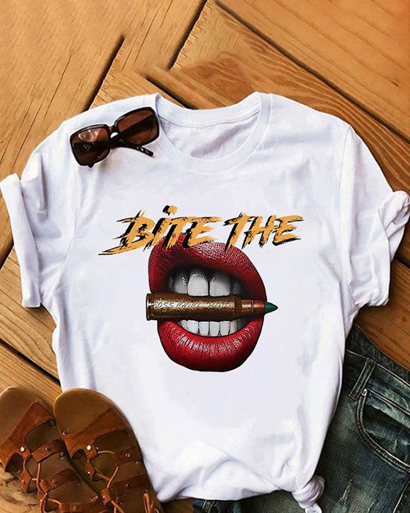 

Lip Letter Graphic Print Short Sleeve T-shirt, Style2