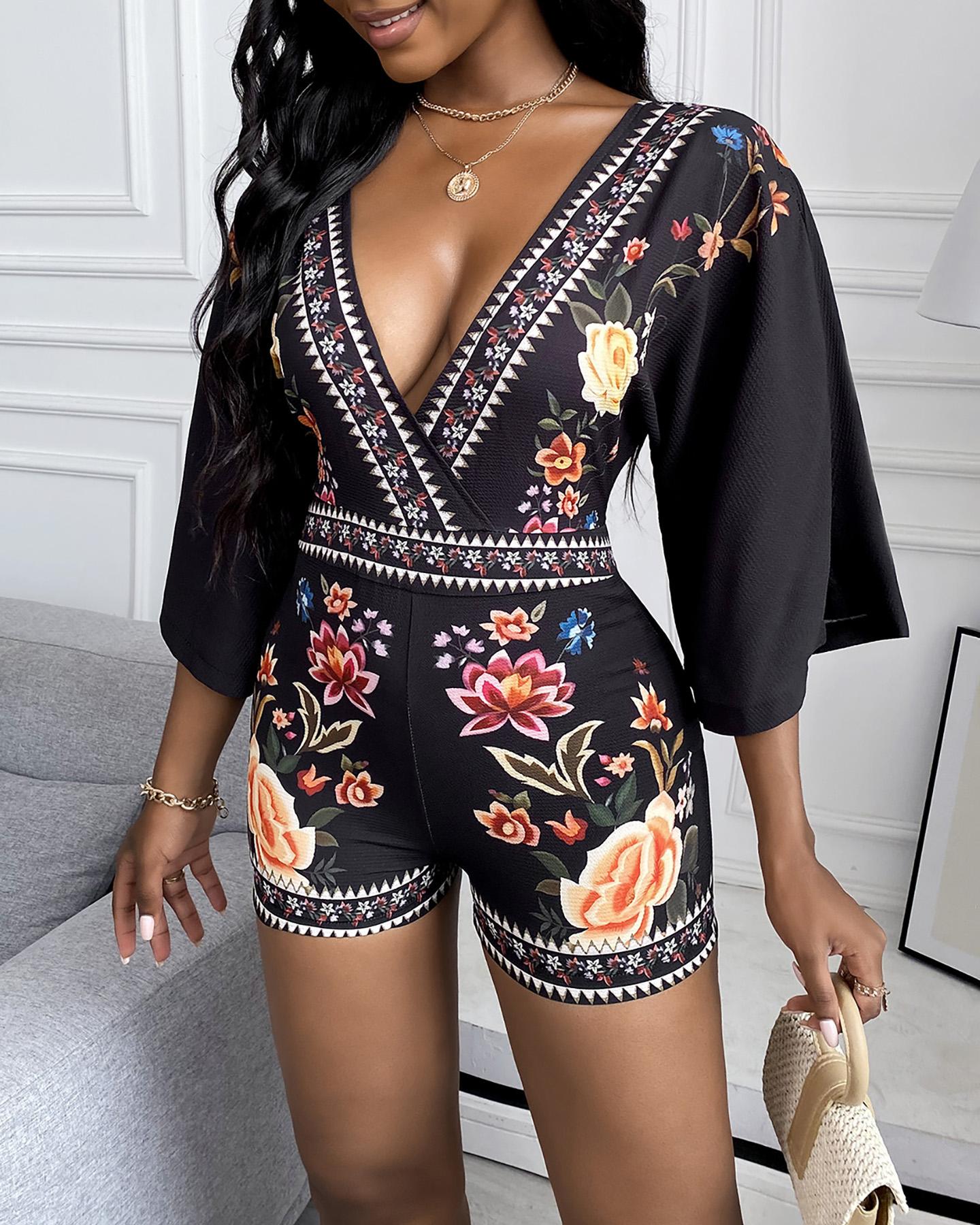 

Floral Print Backless Casual Romper, Black
