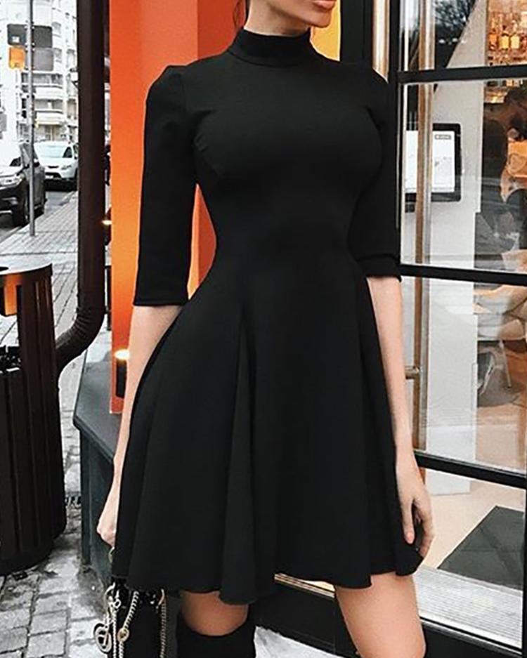 

Fashion Half Sleeve Pleated Mini Dress - Black