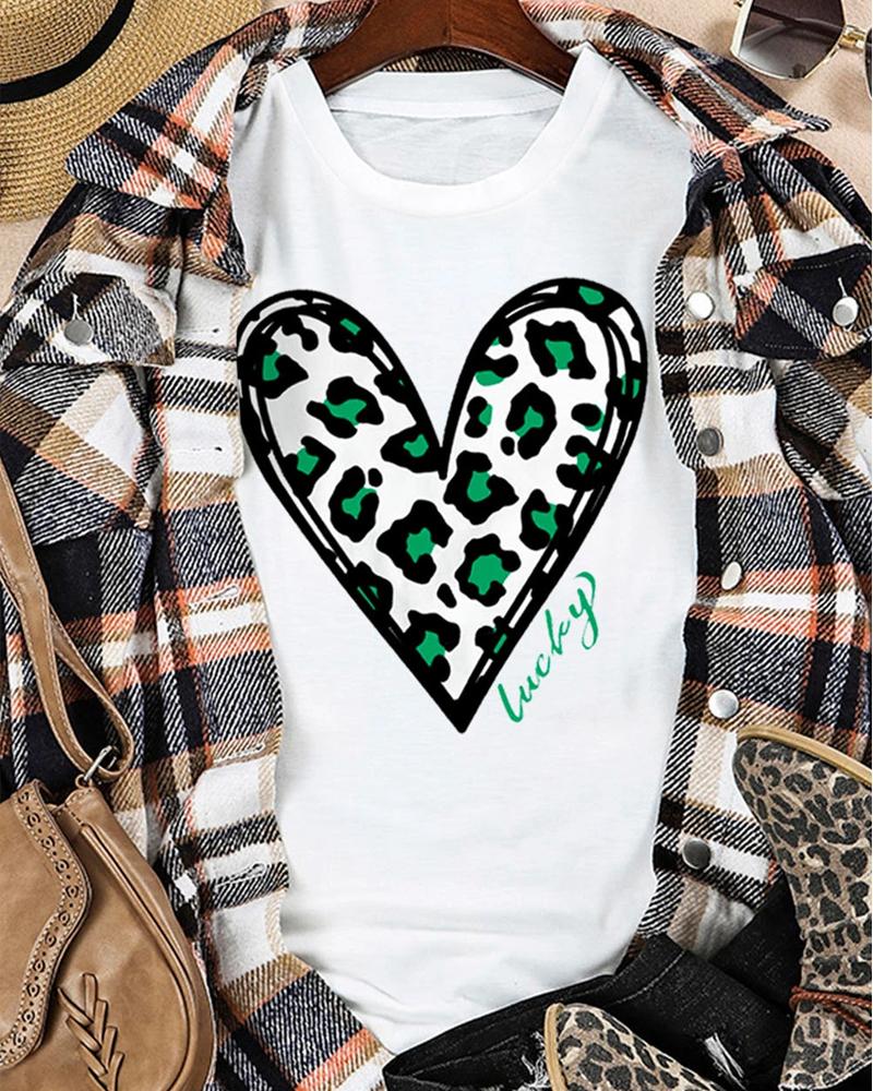 

St. Patrick' Day Lucky Leopard Heart Print Casual T-shirt, White