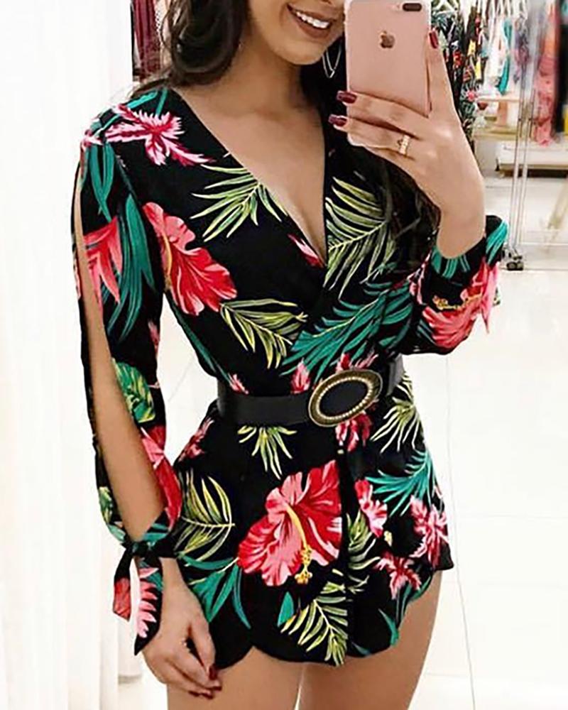 

V-Neck Tropical Print Slit Sleeve Romper, Multicolor