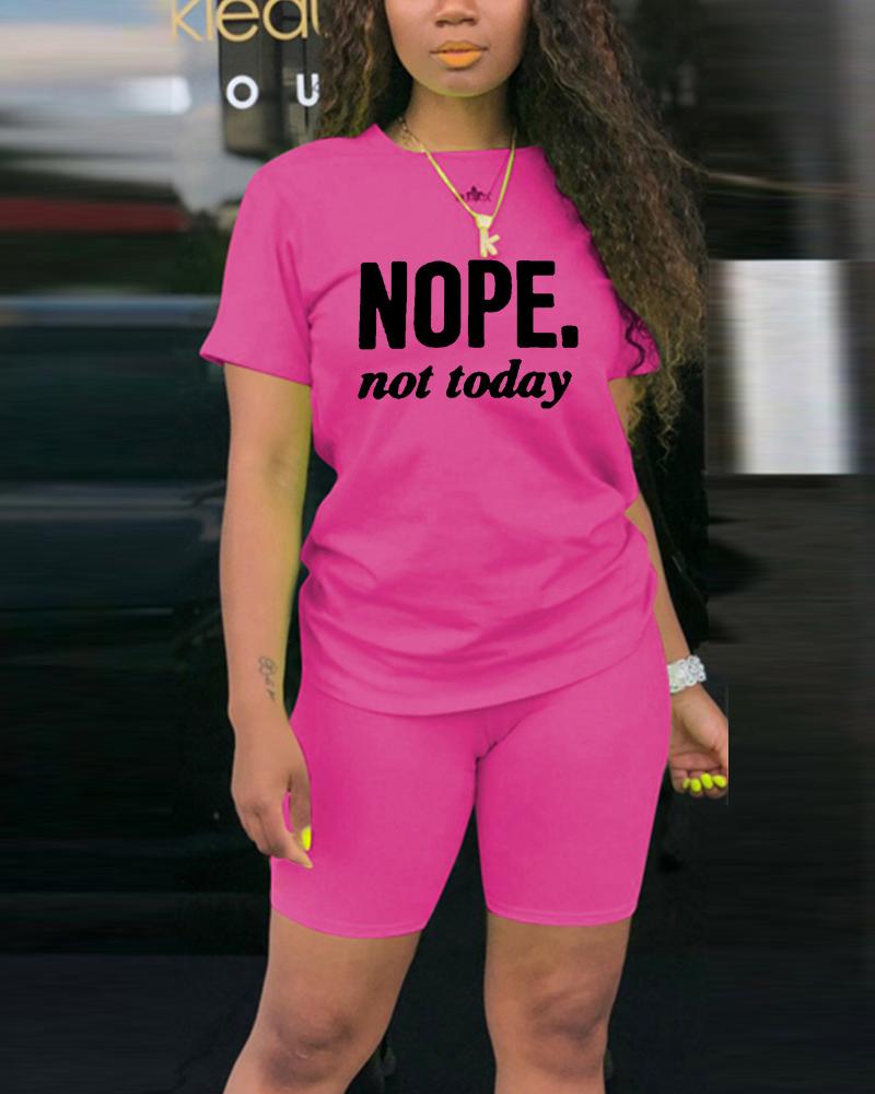 

Letter Print Casual Top & Shorts Set, Hot pink