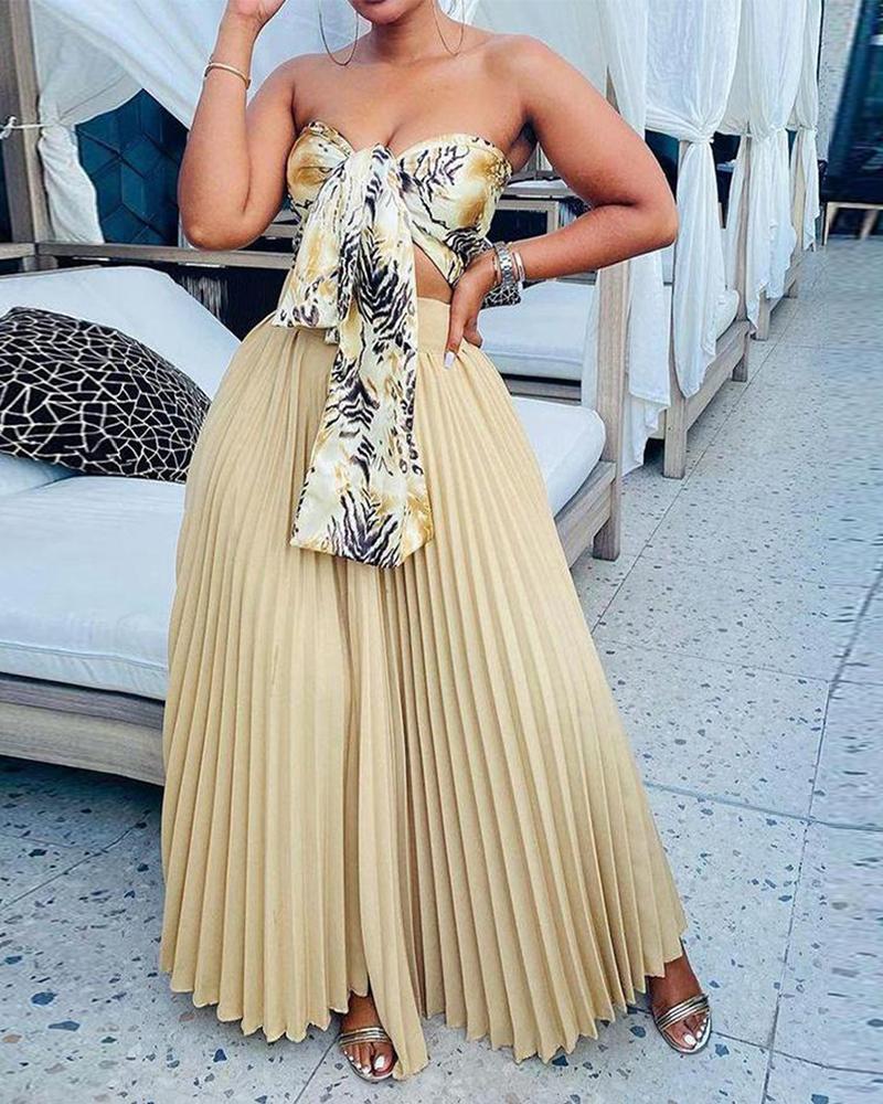 

Graphic Print Bandeau Knotted Top & Pleated Maxi Skirt Set, Khaki