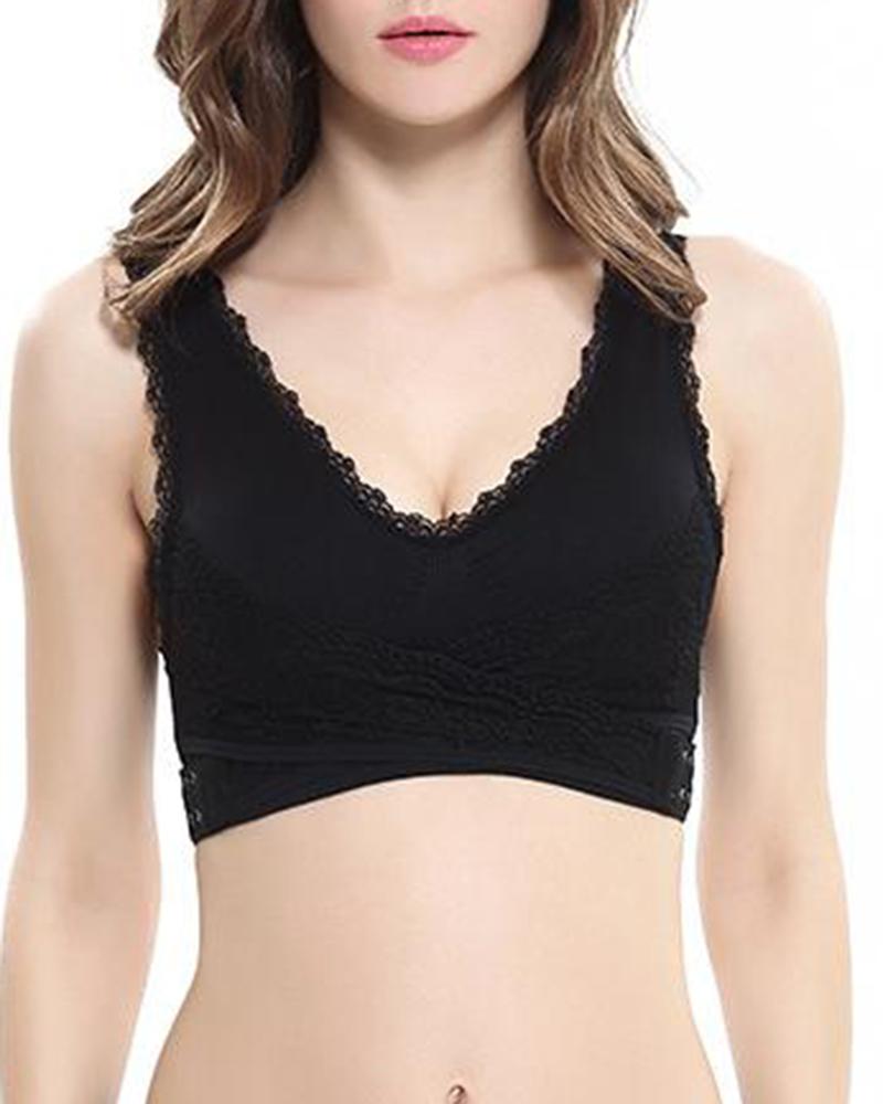 

Plus Size Lace Trim Criss Cross Push Up Full Coverage Sports Bra, Black