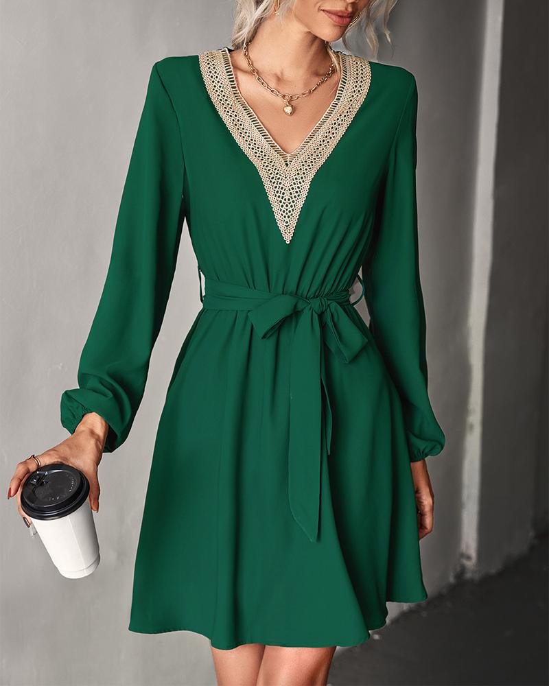 

Contrast Lace Long Sleeve Belted Casual Dress, Green