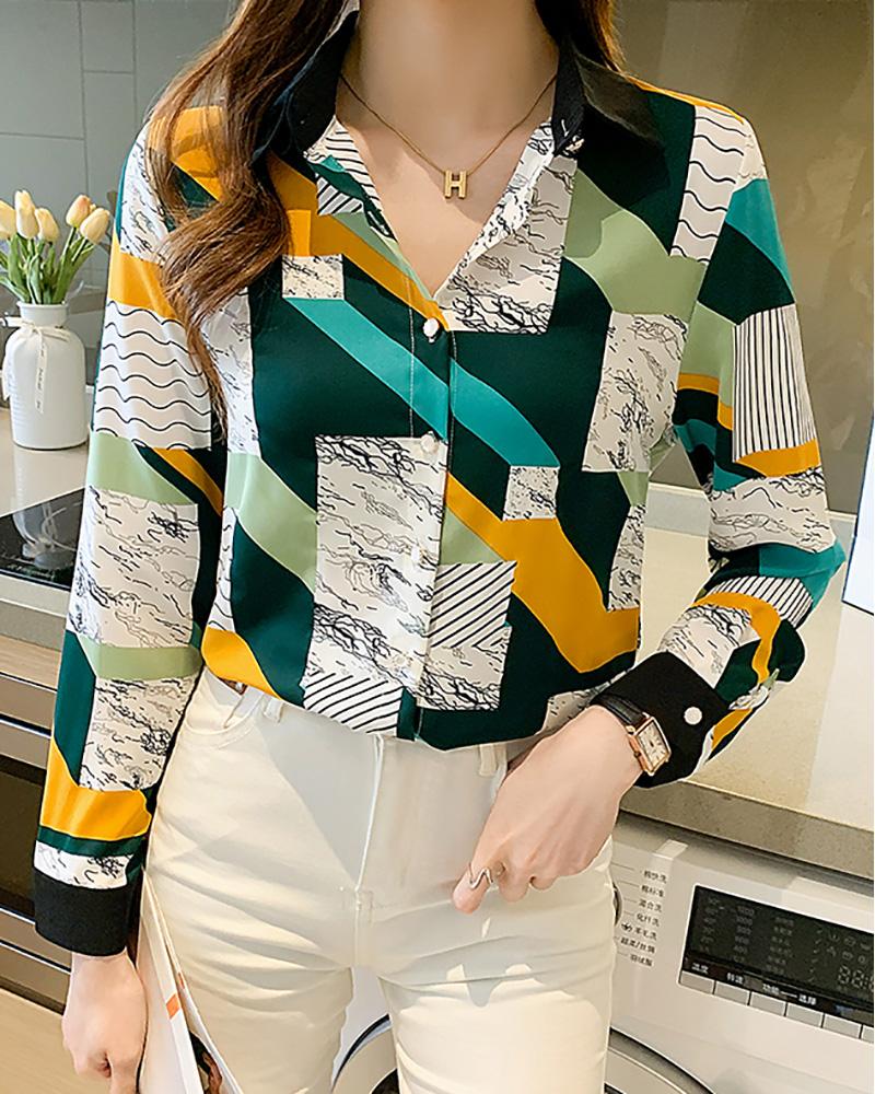 

Buttoned Geo Pattern Print Long Sleeve Shirt, Multicolor