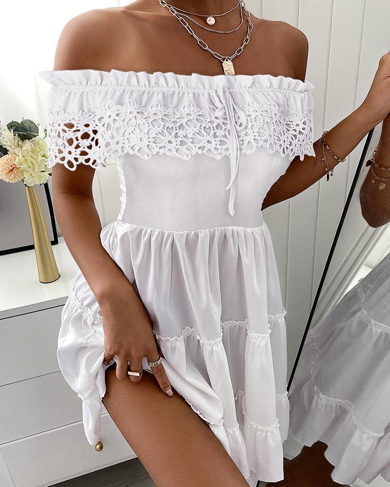 

Off Shoulder Frill Hem Lace Patch Casual Dress, White