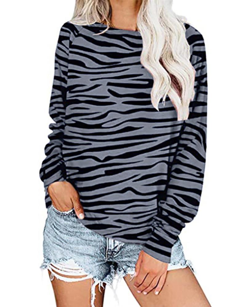 

Zebra Stripe Pattern Print Long Sleeve Casual Top, Gray