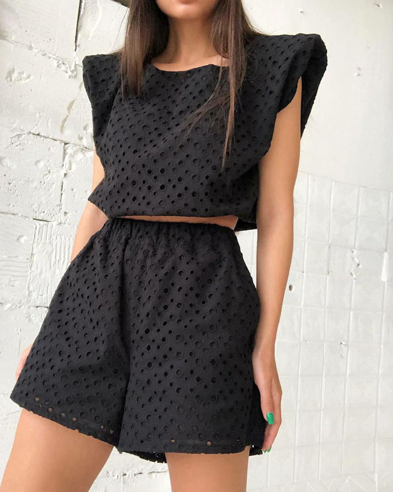 

Eyelet Embroidery Top & Pocket Design Shorts Set, Black