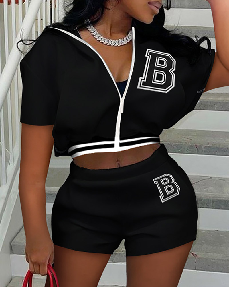 

Letter Print Contrast Paneled Zipper Design Top & Shorts Set, Black