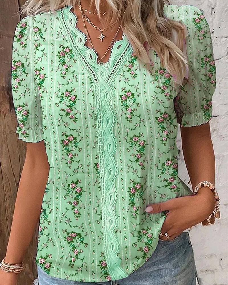 

Ditsy Floral Print Lace Patch Top, Green