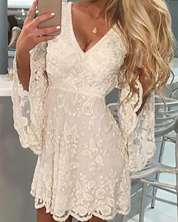 

V-Neck Bell Sleeve Lace Dress, White