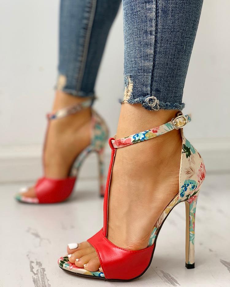 

Contrast Color Floral Splicing Ankle Strap Heeled Sandals, Red