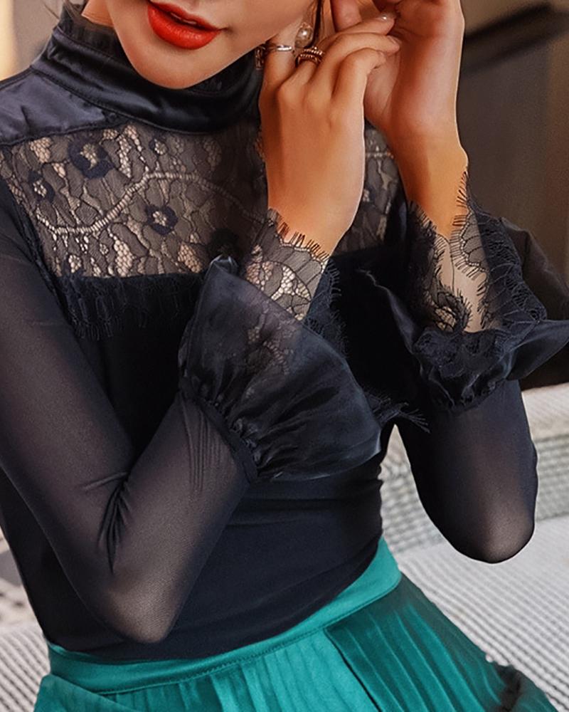 

Contrast Lace Ruffles Bell Sleeve Top, Black