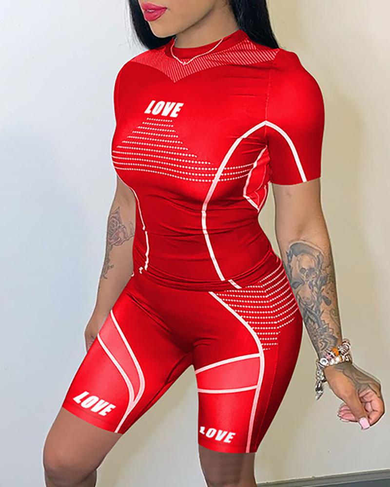 

Letter Print Striped Sporty Top & Shorts Set, Red