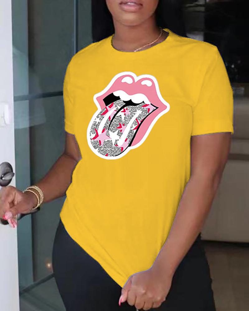 

Lip / Heart Print O Neck Short Sleeve T-Shirt, Yellow